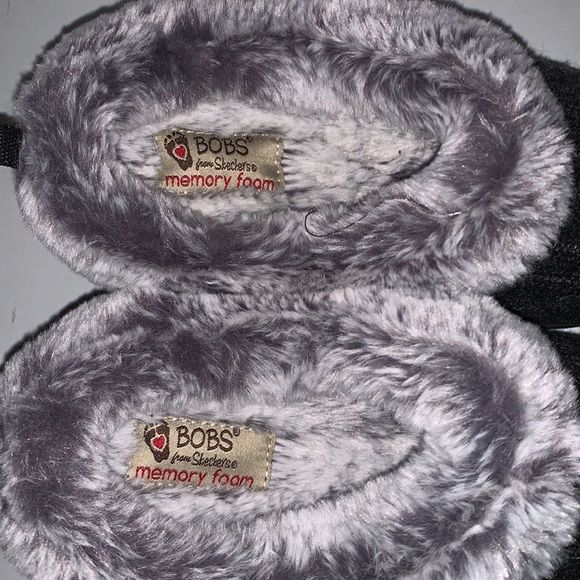 Bob’s from Sketchers Women’s Slippers - Black & Faux Fur - Size 6 - Picture 2 of 6